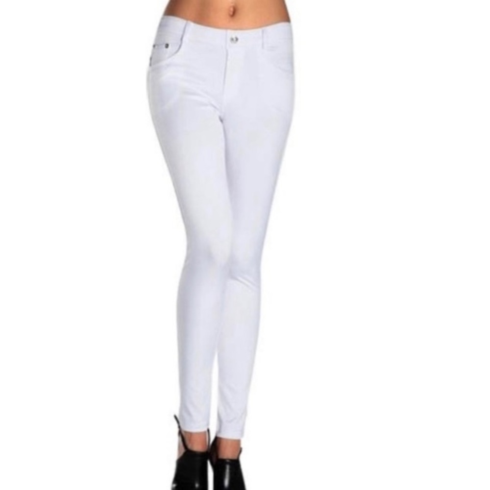 NEW- White Jeggings